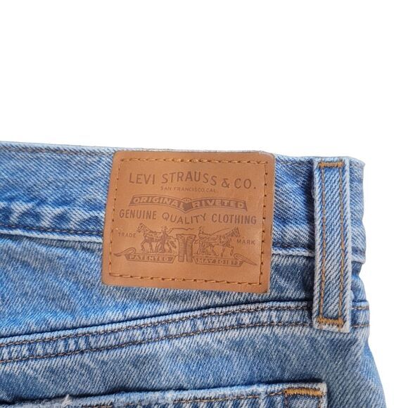 Levi Wedgie High Waist Distressed Ankle Jeans Size 25 - Picture 7 of 9